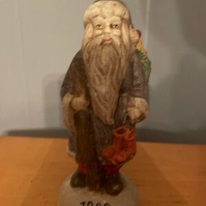 Santa Claus Norwegian Figurine 5’ Ceramic Vintage Christmas Decor